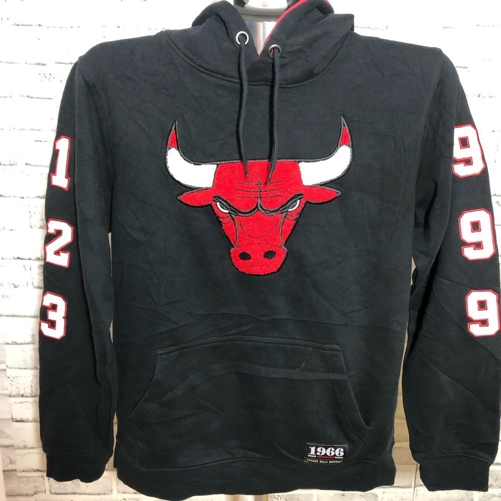 CHICAGO BULLS NBA 1966 6X BLACK CHAMPIONSHIP HOODIE Unisex